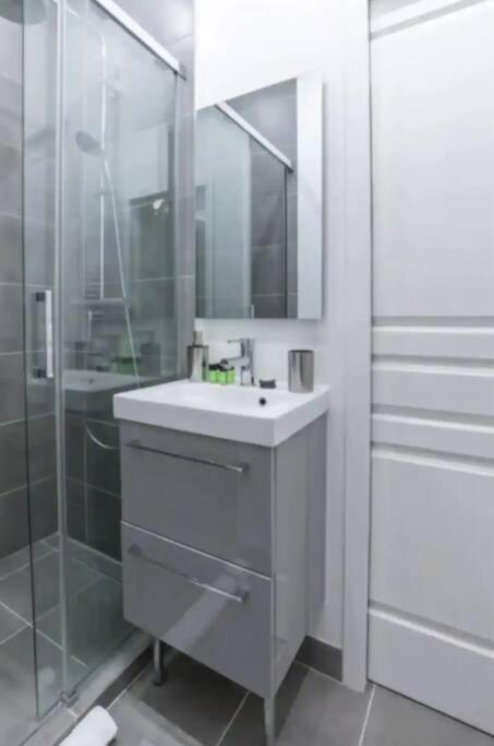 Roses Appartement Proche Sacree-Coeur/Montmarte Paryż Zewnętrze zdjęcie